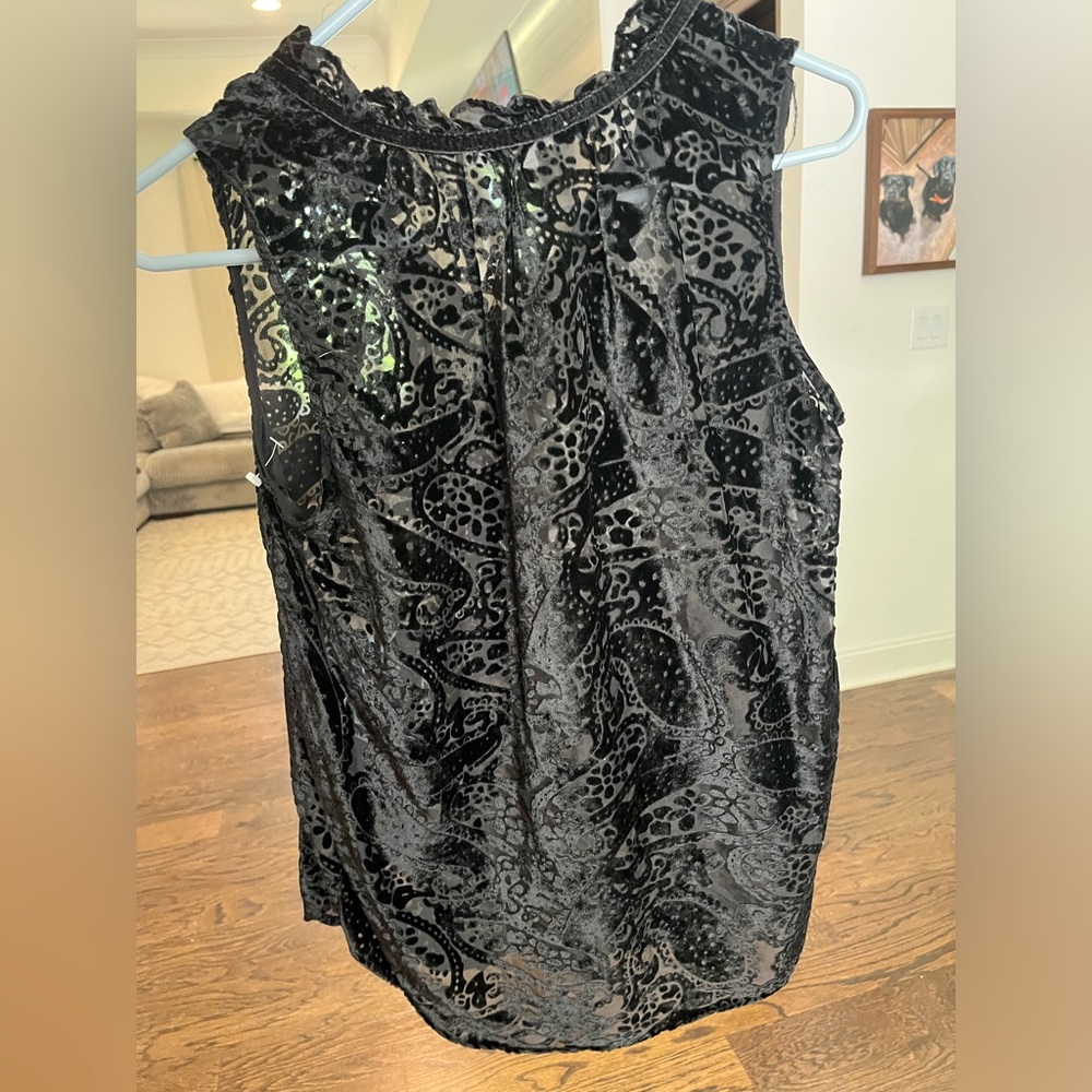 Flower black blouse, super stylish and comfy
